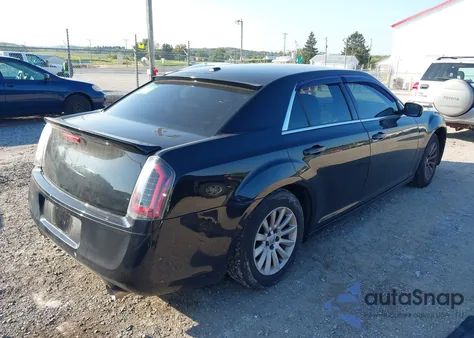 2014 Chrysler 300 z USA, uszkodzony, nr VIN 2C3CCAAG7EH232771